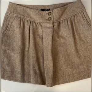 GAP wool mini skirt; 1; neutral beige; double-button detail, like new; POCKETS!
